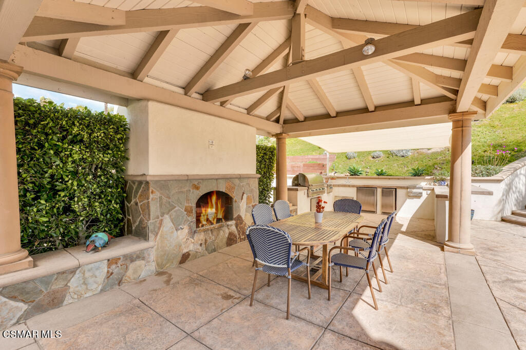 5333 Calarosa Ranch Road Camarillo, CA 93012 - Photo 10 of 31 5333 Calarosa Ranch Road - HsHProd-62