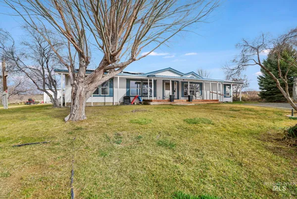 $460,000 | 4424 North 1325 East, Buhl, ID 83316