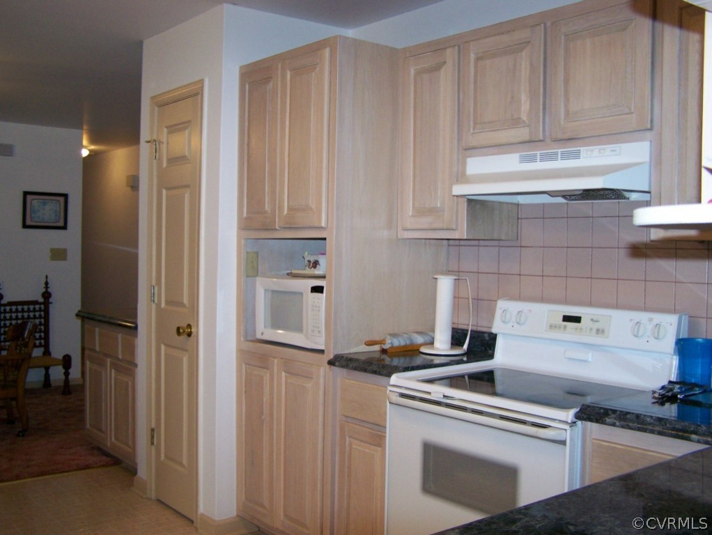 12300 Quaker Road Dinwiddie, VA 23841 - Photo 8 of 20 Gallery Image 8