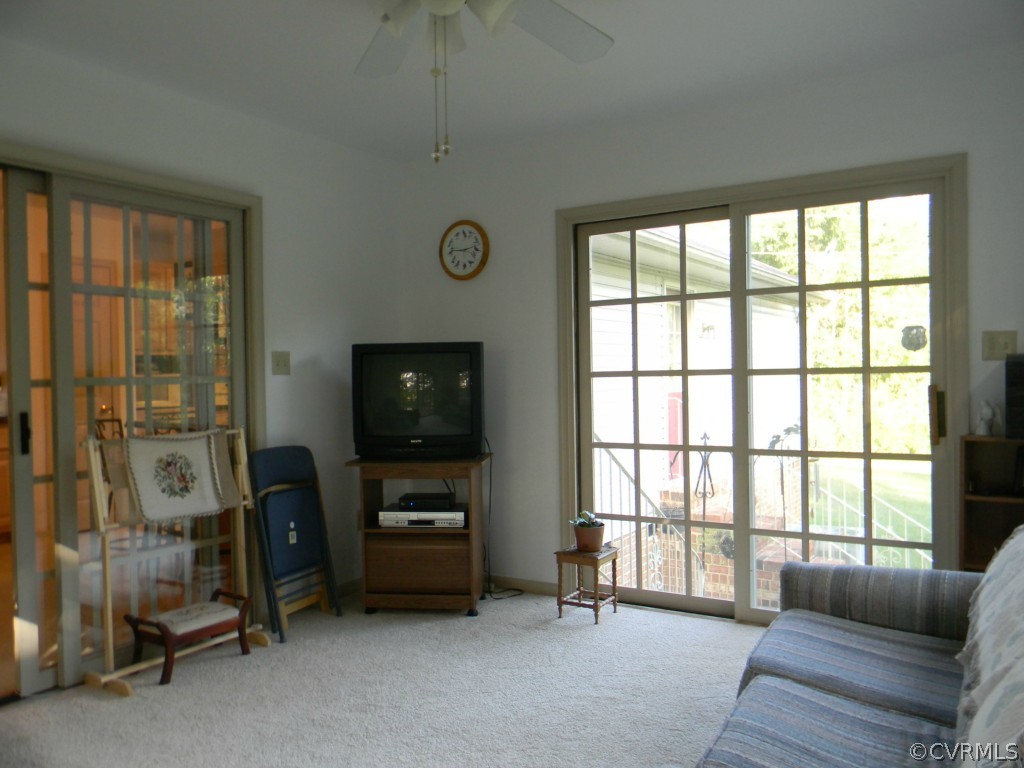 12300 Quaker Road Dinwiddie, VA 23841 - Photo 9 of 20 Gallery Image 9