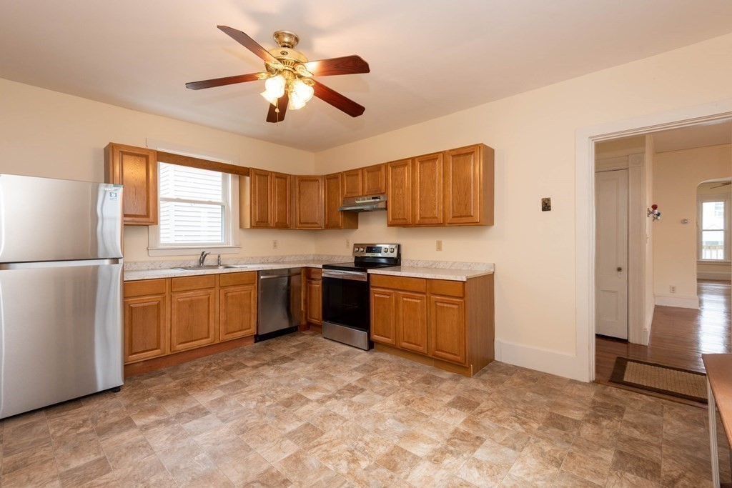42 Rockingham Street Lynn, MA 01902 - Photo 7 of 21 Gallery Image 7