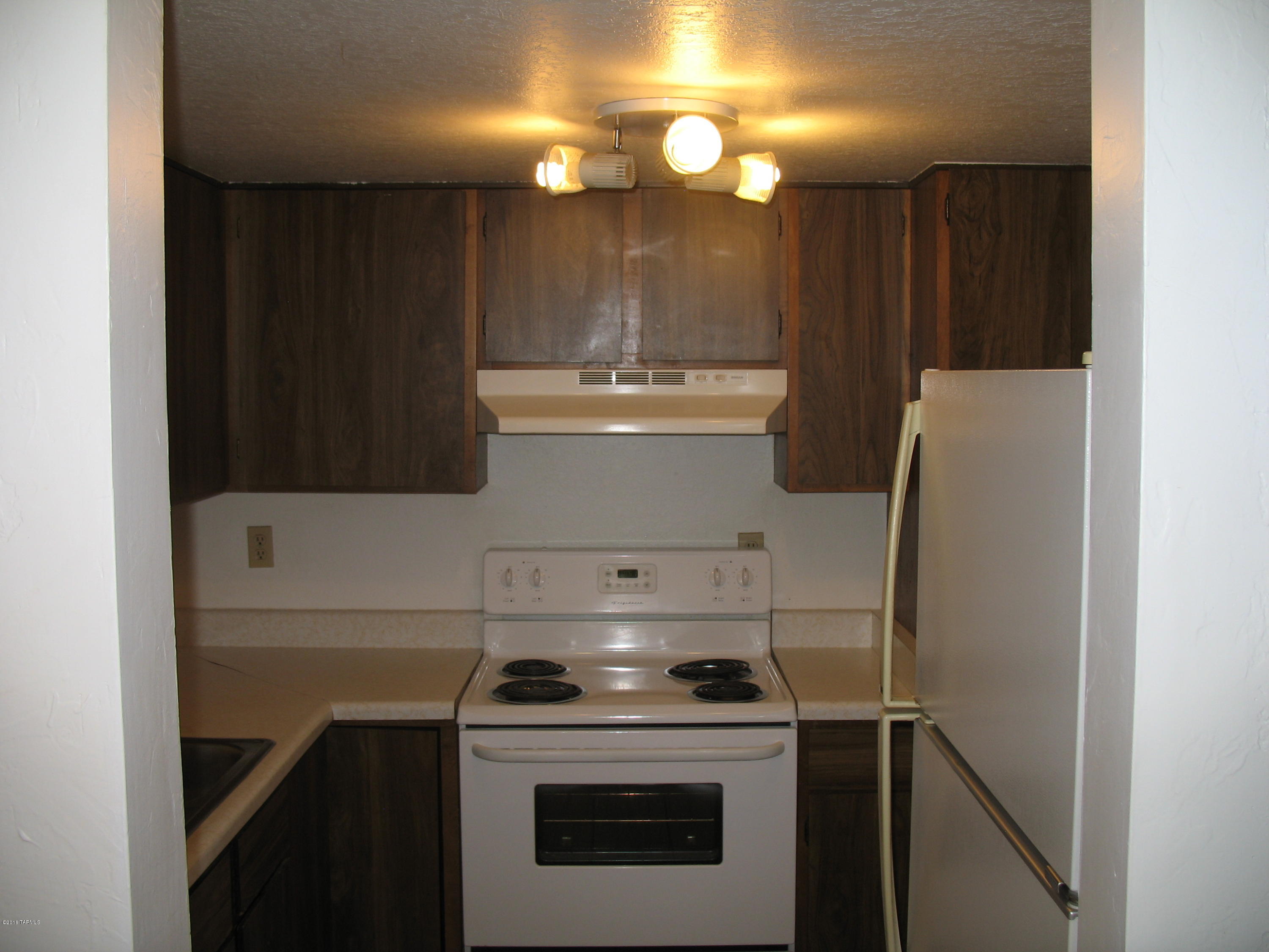 2759 West Anklam Road, Unit E Tucson, AZ 85745 - Photo 12 of 30