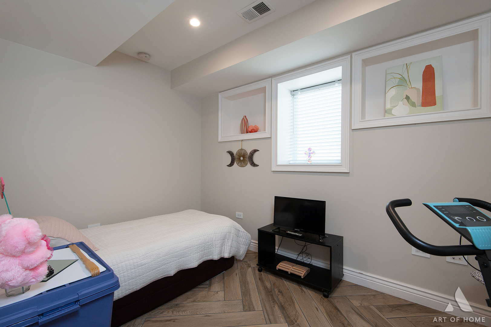 2821 North Springfield Avenue Chicago, IL 60618 - Photo 41 of 49