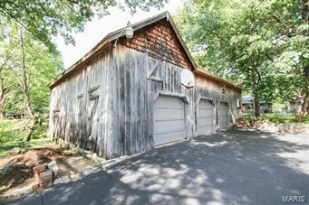 5112 Milburn Road St. Louis, MO 63129 - Photo 3 of 34 Gallery Image 3