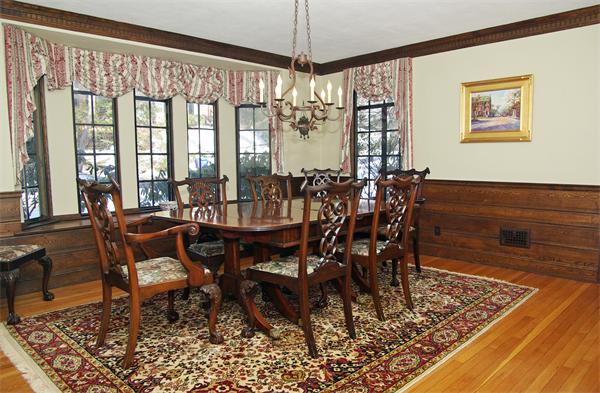24 Cleveland Road Brookline, MA 02445 - Photo 7 of 27