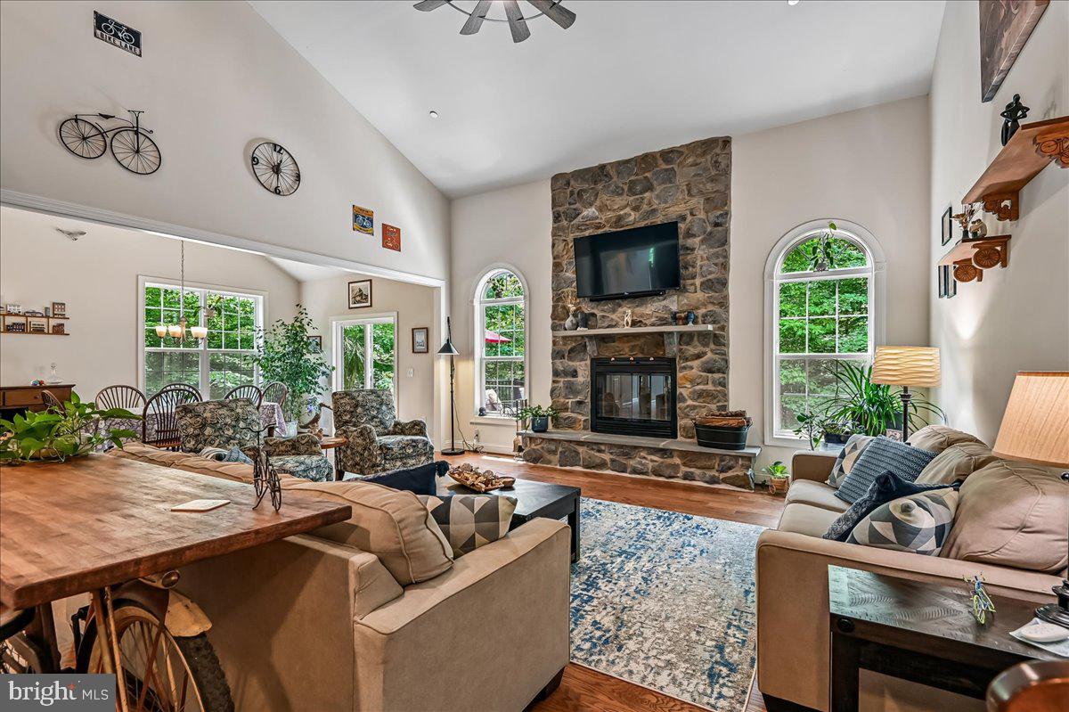 1457 Gilbert Road Arnold, MD 21012 - Photo 4 of 82 Great room - wood burning fireplace