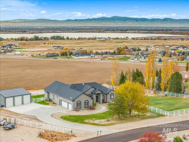 $1,000,000 | 13228 Cresent Drive, Nampa, ID 83686