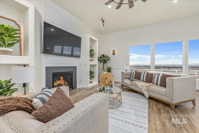 $1,000,000 | 13228 Cresent Drive, Nampa, ID 83686