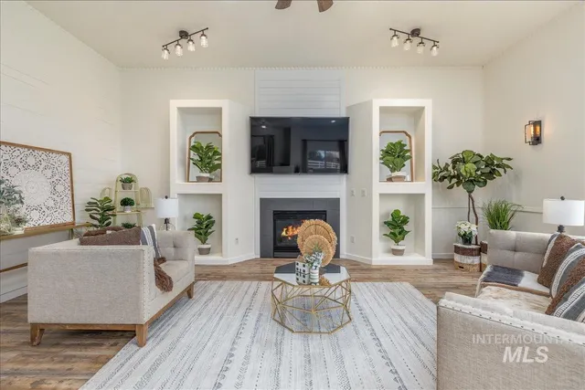 $1,000,000 | 13228 Cresent Drive, Nampa, ID 83686