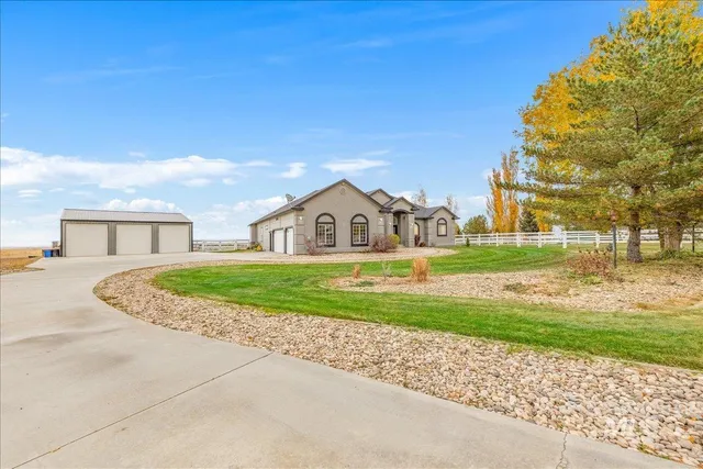 $1,000,000 | 13228 Cresent Drive, Nampa, ID 83686