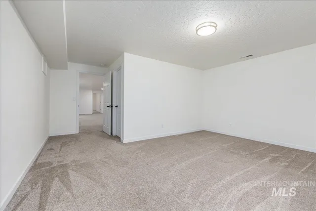 $1,000,000 | 13228 Cresent Drive, Nampa, ID 83686