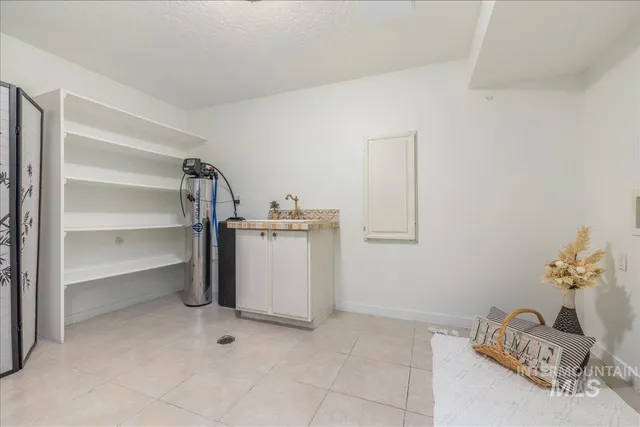 $1,000,000 | 13228 Cresent Drive, Nampa, ID 83686