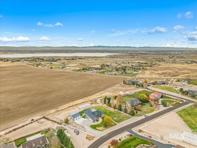 $1,000,000 | 13228 Cresent Drive, Nampa, ID 83686