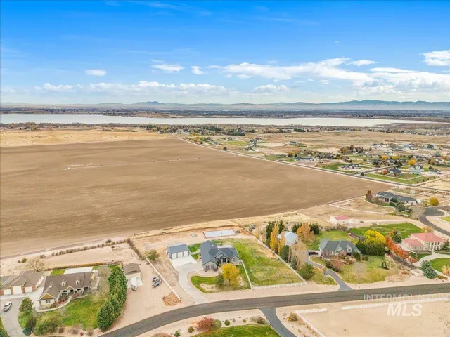 $1,000,000 | 13228 Cresent Drive, Nampa, ID 83686