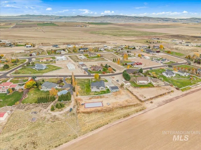 $1,000,000 | 13228 Cresent Drive, Nampa, ID 83686