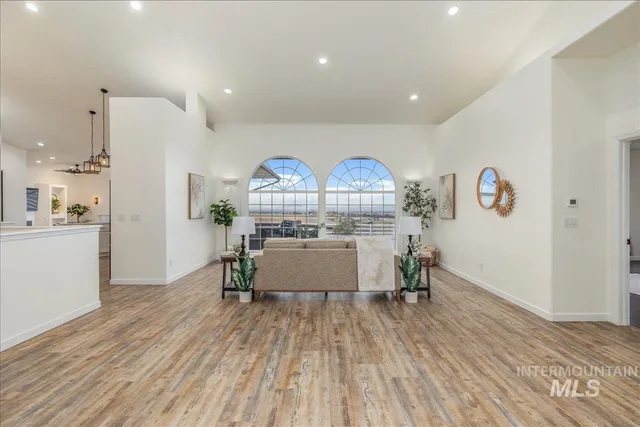 $1,000,000 | 13228 Cresent Drive, Nampa, ID 83686