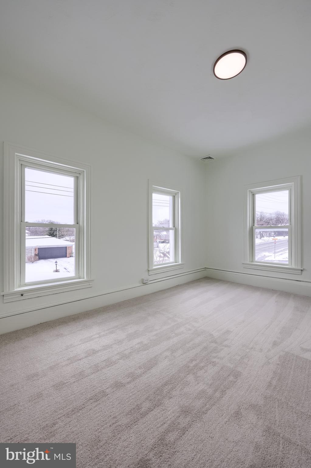 645 South Main Street Red Lion, PA 17356 - Photo 33 of 53 an empty room with a window