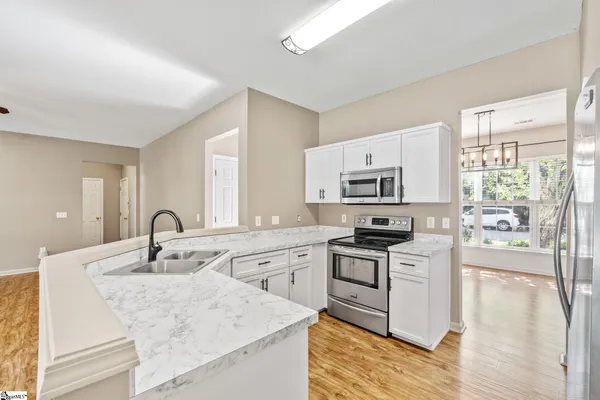 $375,000 | 2 Innisbrook Lane, Simpsonville, SC 29681
