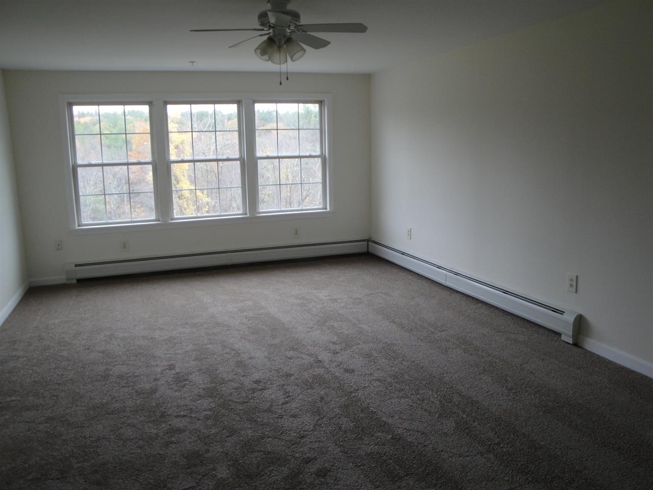 327 Stage Road Nottingham, NH 03290 - Photo 11 of 20