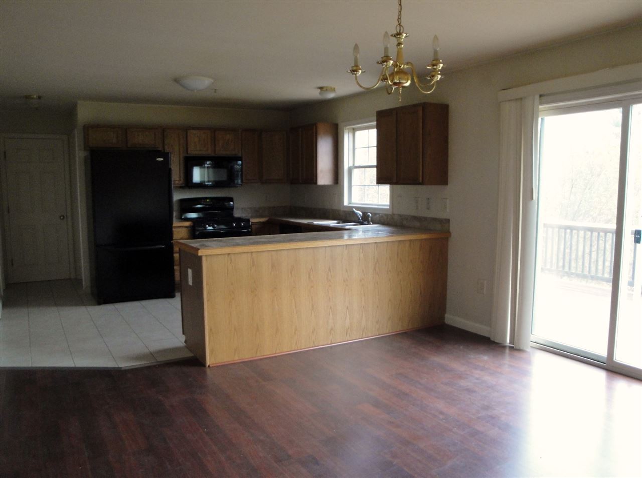 327 Stage Road Nottingham, NH 03290 - Photo 5 of 20