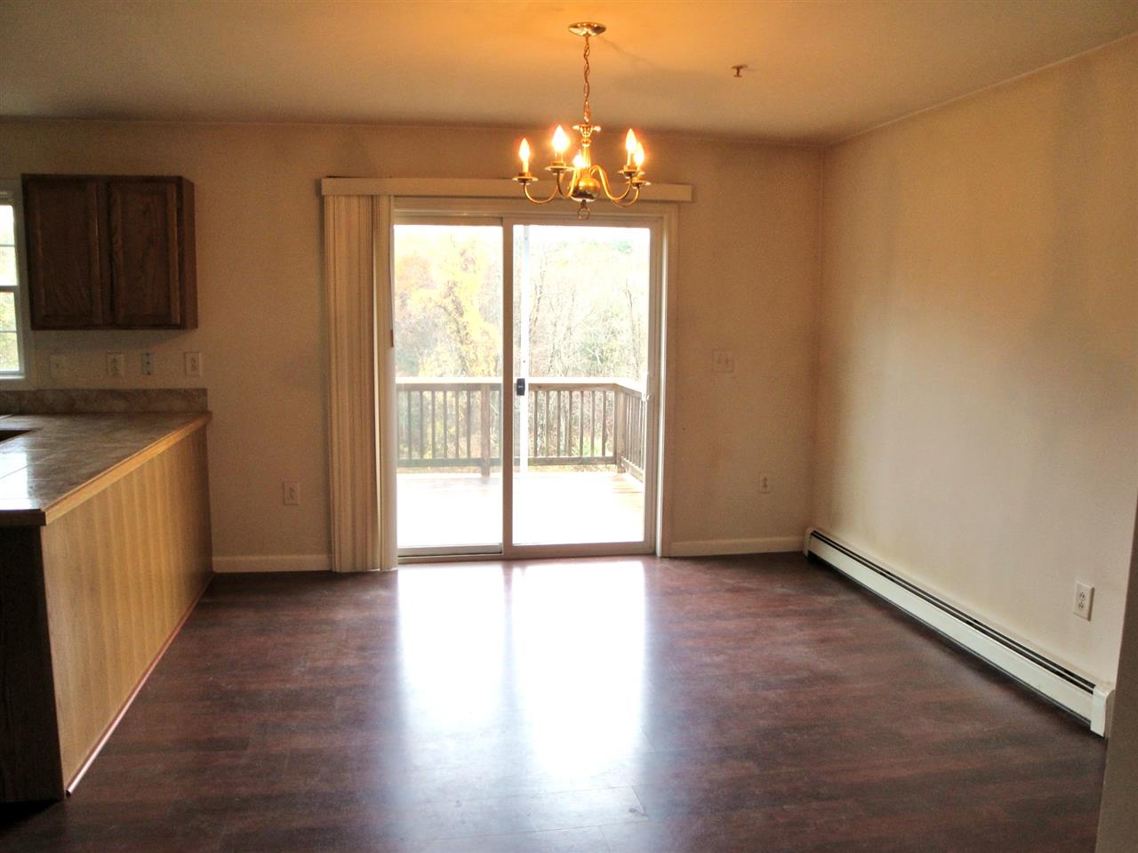 327 Stage Road Nottingham, NH 03290 - Photo 6 of 20