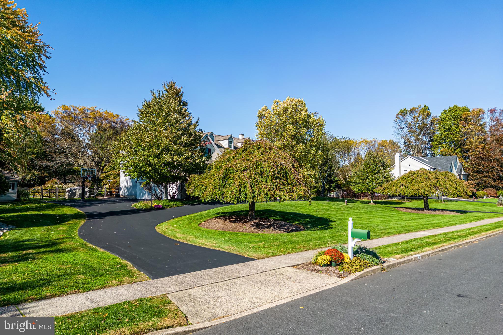 4895 Gloucester Drive Doylestown, PA 18902 - Photo 11 of 71