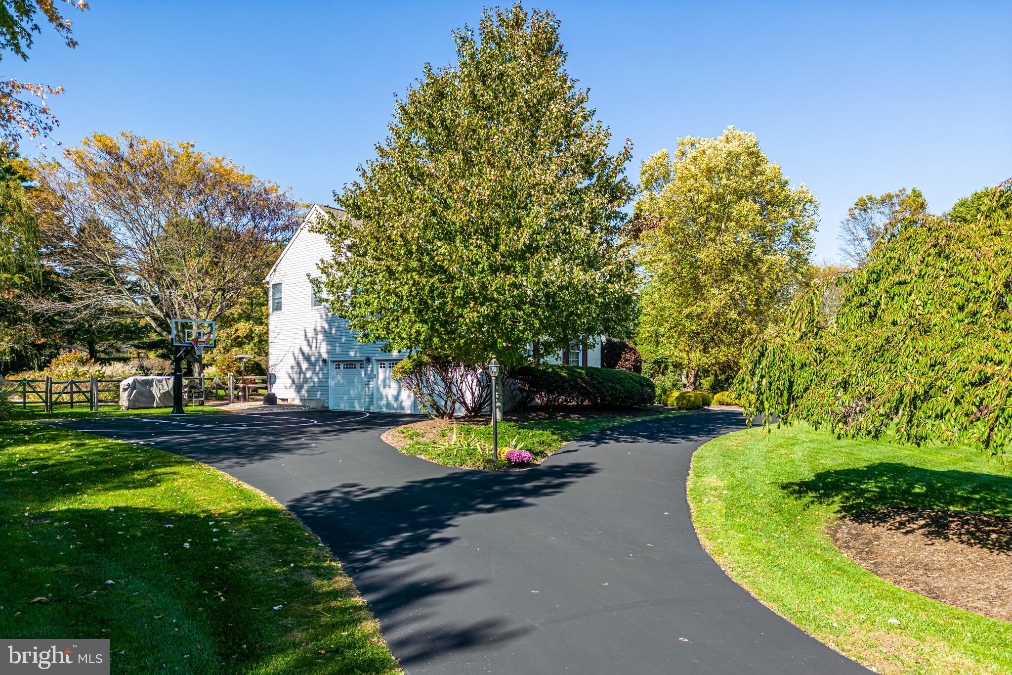 4895 Gloucester Drive Doylestown, PA 18902 - Photo 10 of 71