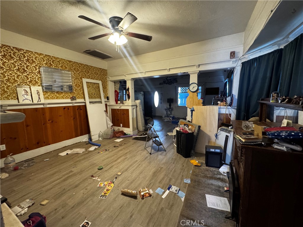 203 Walnut Street Needles, CA 92363 - Photo 13 of 31 Dining Room