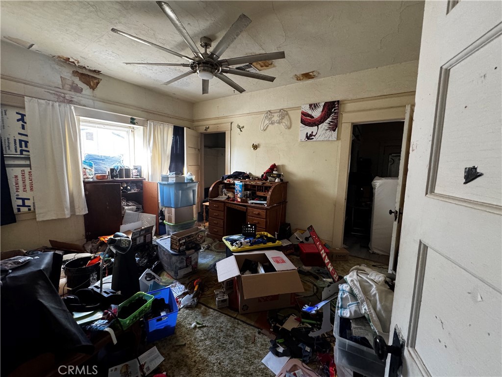 203 Walnut Street Needles, CA 92363 - Photo 21 of 31 Bedroom 3