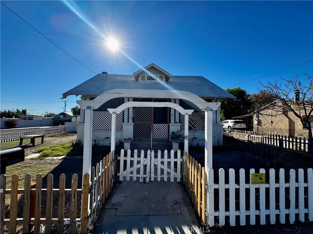 203 Walnut Street Needles, CA 92363 - Photo 3 of 31 Front