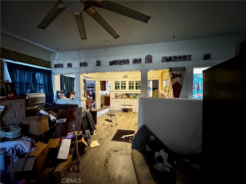 203 Walnut Street Needles, CA 92363 - Photo 9 of 31 Living Room