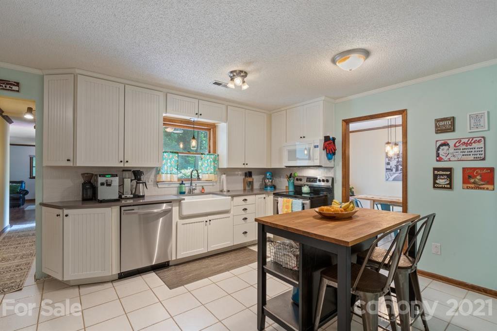 300 Canadice Road Huntersville, NC 28078 - Photo 11 of 38 Gallery Image 11