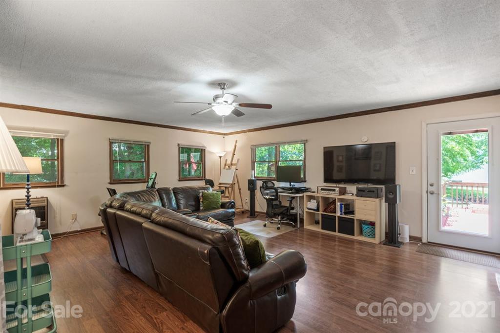 300 Canadice Road Huntersville, NC 28078 - Photo 16 of 38 Gallery Image 16