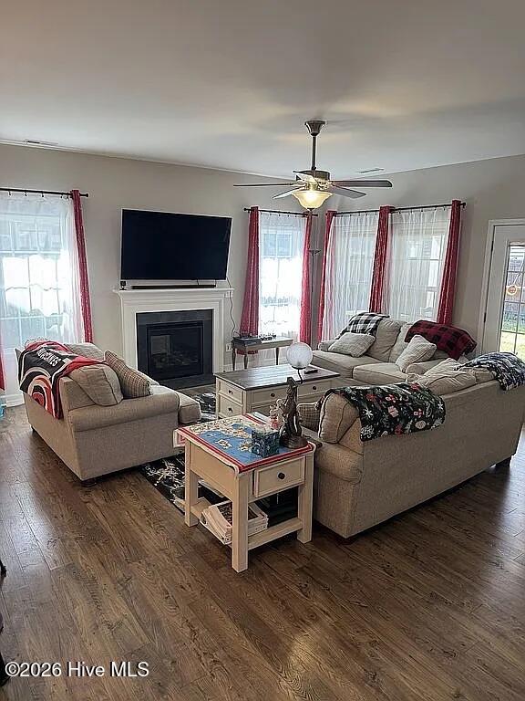107 Violetear Ridge Hampstead, NC 28443 - Photo 7 of 25 Living Room 1