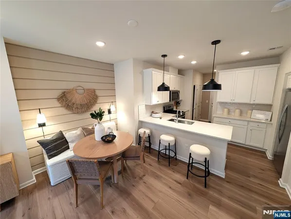 $4,100 | 400 Willow Street, Unit 409, Kearny, NJ 07032