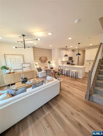 $4,100 | 400 Willow Street, Unit 409, Kearny, NJ 07032