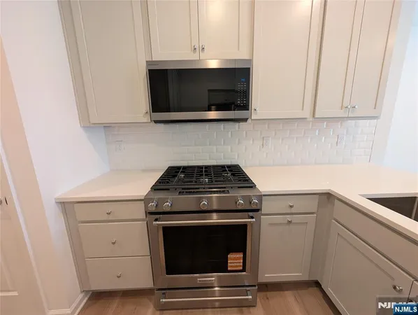 $4,100 | 400 Willow Street, Unit 409, Kearny, NJ 07032