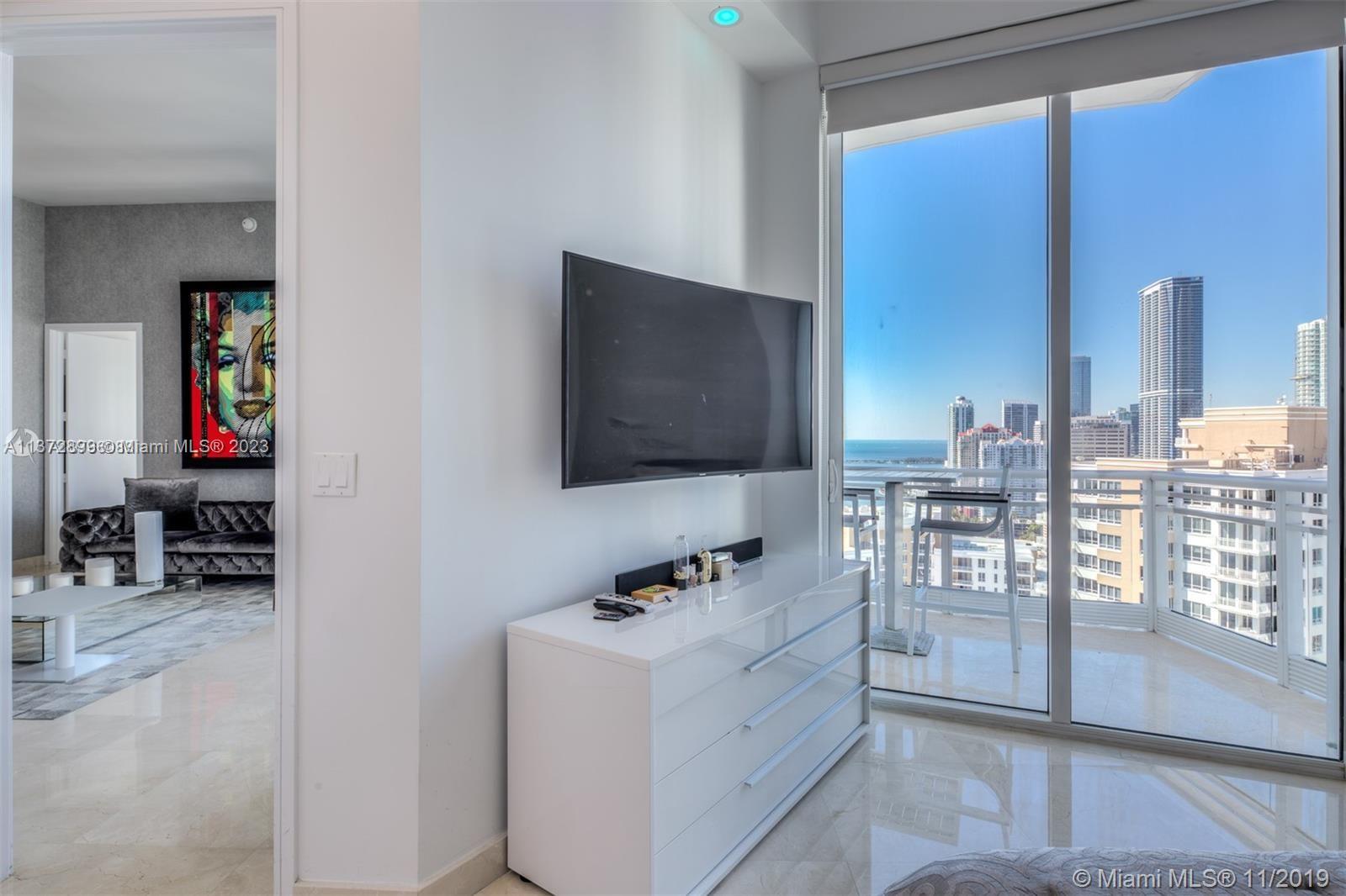 900 Brickell Key Boulevard, Unit 2805 Miami, FL 33131 - Photo 14 of 47