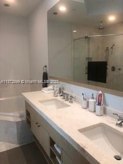 900 Brickell Key Boulevard, Unit 2805 Miami, FL 33131 - Photo 36 of 47