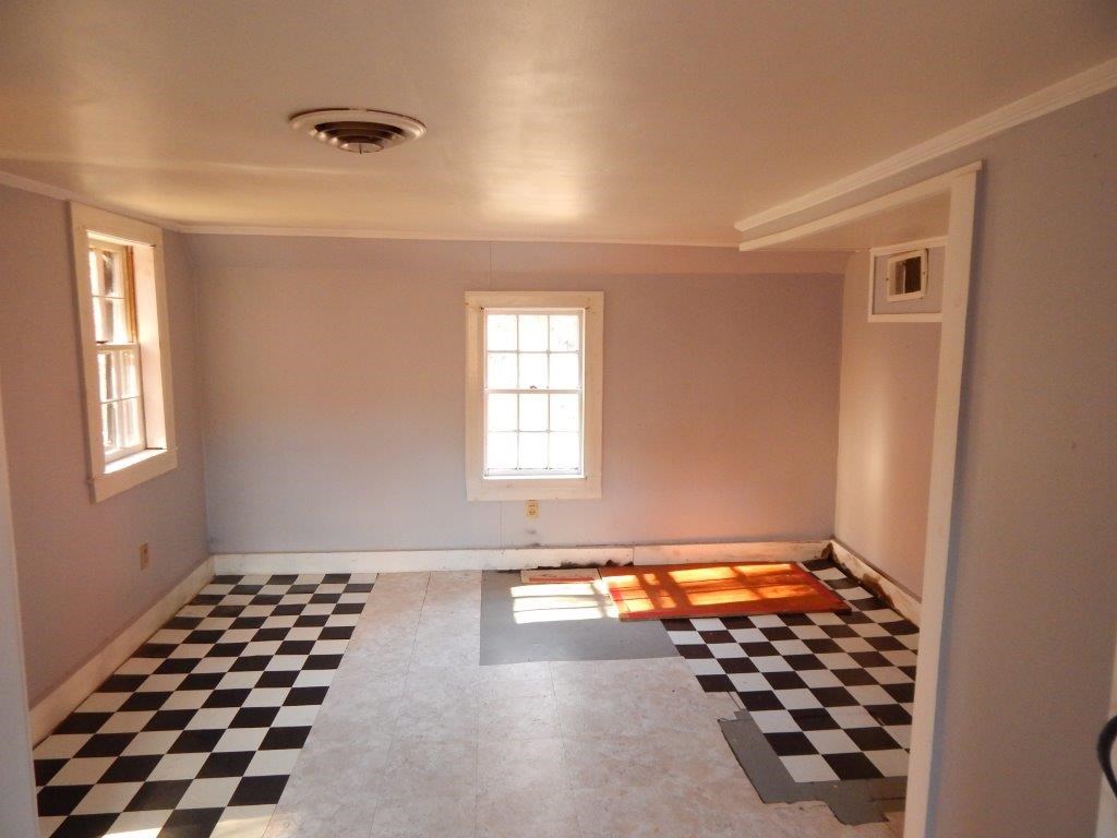 35 Raymond Road Nottingham, NH 03290 - Photo 13 of 23