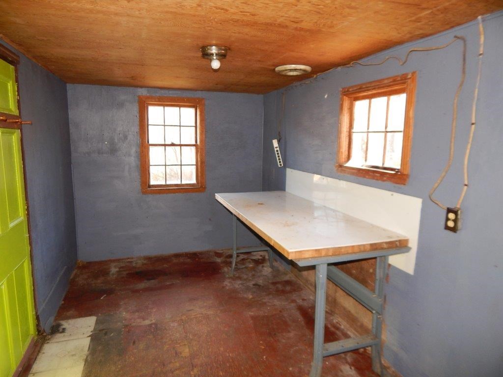 35 Raymond Road Nottingham, NH 03290 - Photo 17 of 23