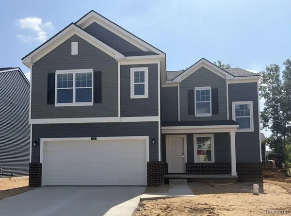$388,965 | 368 Edge Brook Drive, Holly, MI 48442