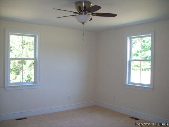 2183 Old Ferry Road Hudgins, VA 23076 - Photo 6 of 33