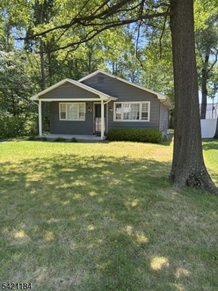 19 Hewetson Road Denville, NJ 07834 - Photo 3 of 20