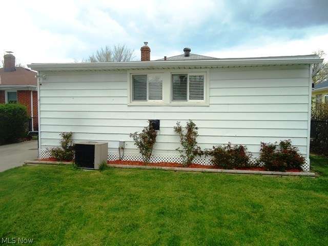 28776 Forest Road Willowick, OH 44095 - Photo 4 of 27 Gallery Image 4