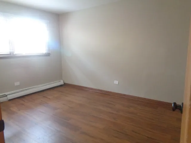 $1,870 | 10533 South Parkside Avenue, Unit 2E, Chicago Ridge, IL 60415