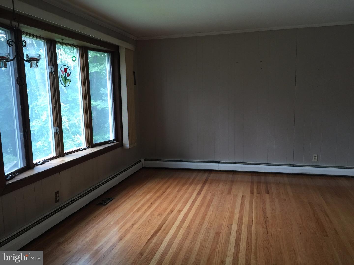 2402 Kelly Road Warrington, PA 18976 - Photo 11 of 25 Gallery Image 11