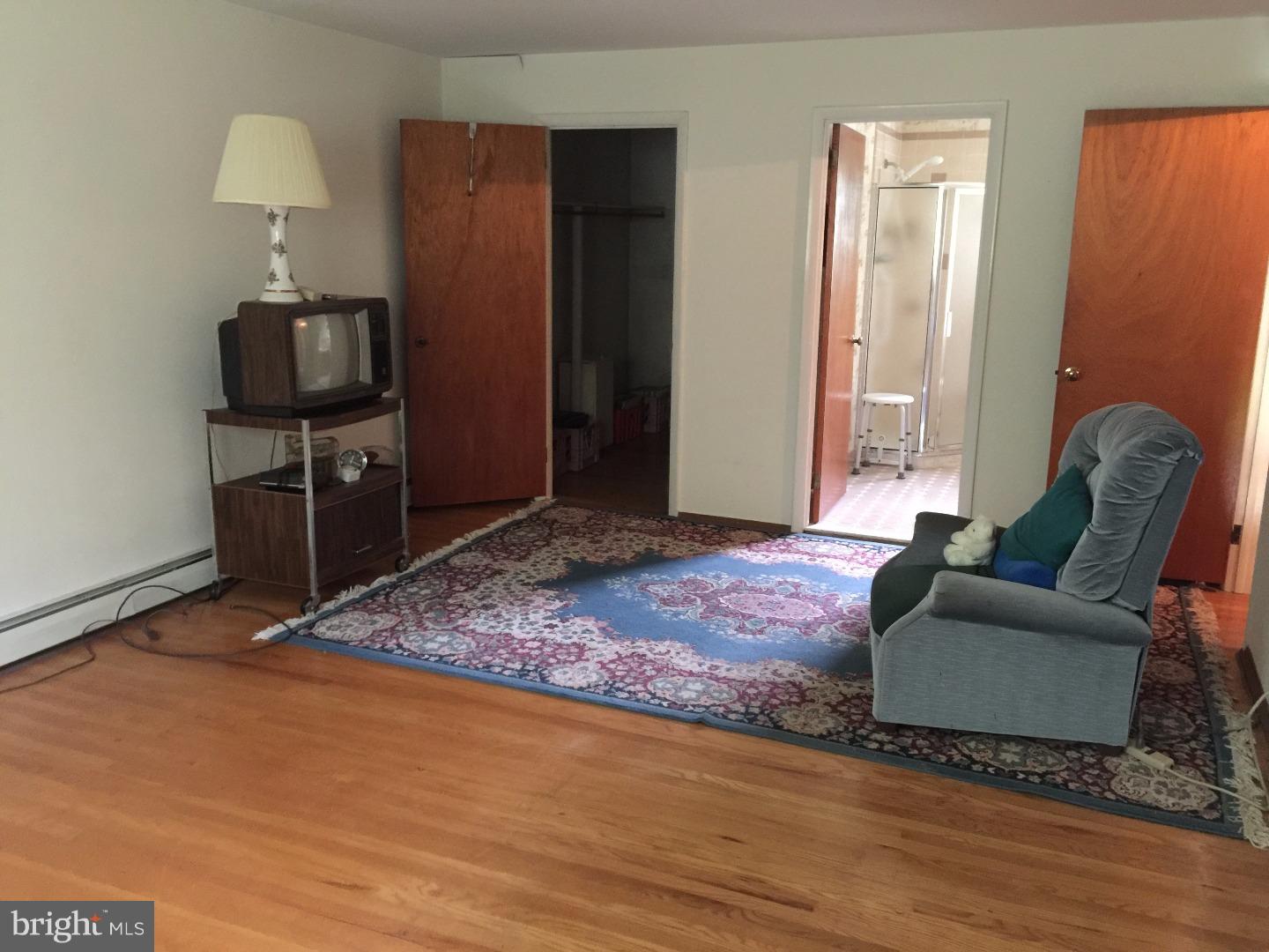 2402 Kelly Road Warrington, PA 18976 - Photo 15 of 25 Gallery Image 15