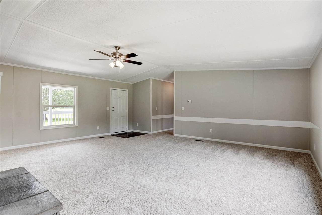 861 Scott Road Kenly, NC 27542 - Photo 20 of 30 Living Room