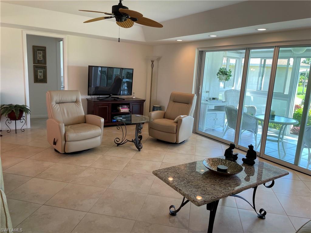 284 Winners Circle, Unit 4 Naples, FL 34112 - Photo 13 of 27 living area